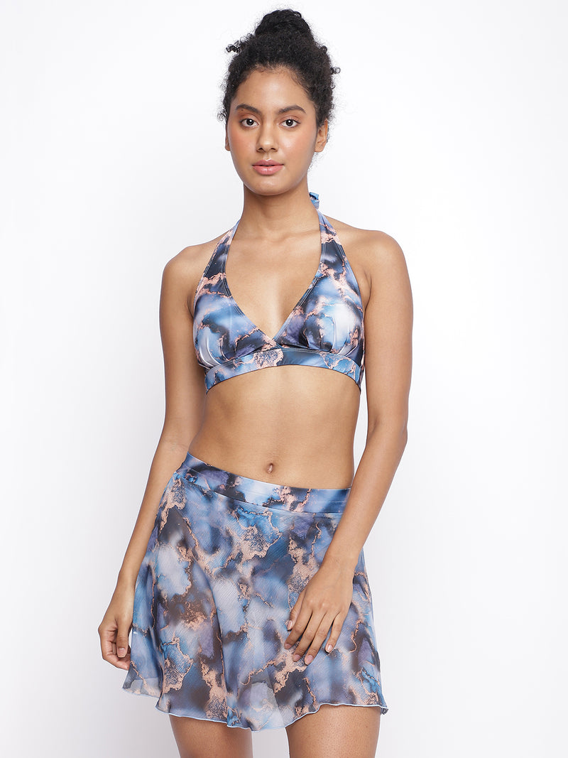 La Intimo luxury women's resortwear coverup and skirt, perfect for beach days and tropical vacations.