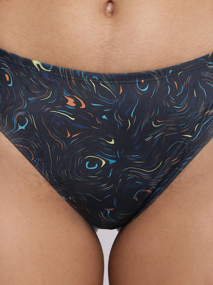 Women's luxury beachwear by La Intimo featuring stylish halter neck bikini sets with matching bikini briefs, available in a pack of 2, ideal for beach trips and poolside fashion.