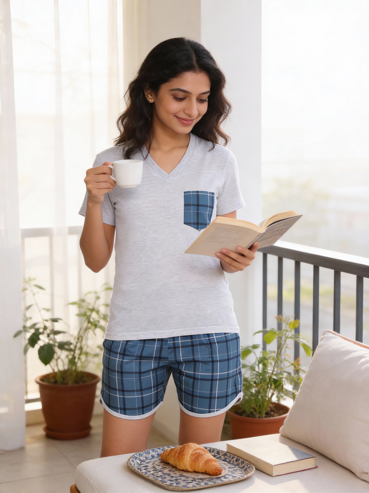 100% Cotton V-Neck T-Shirt Shorts Nightsuit