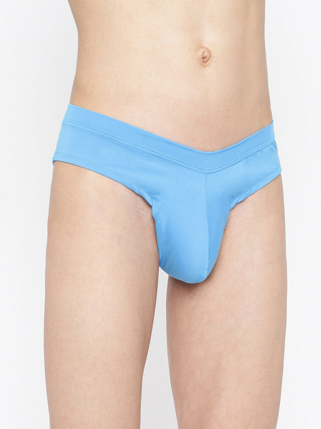 Single pack of men's semi-seamless briefs from La Intimo, featuring the Standard Core Collection for superior comfort and style.