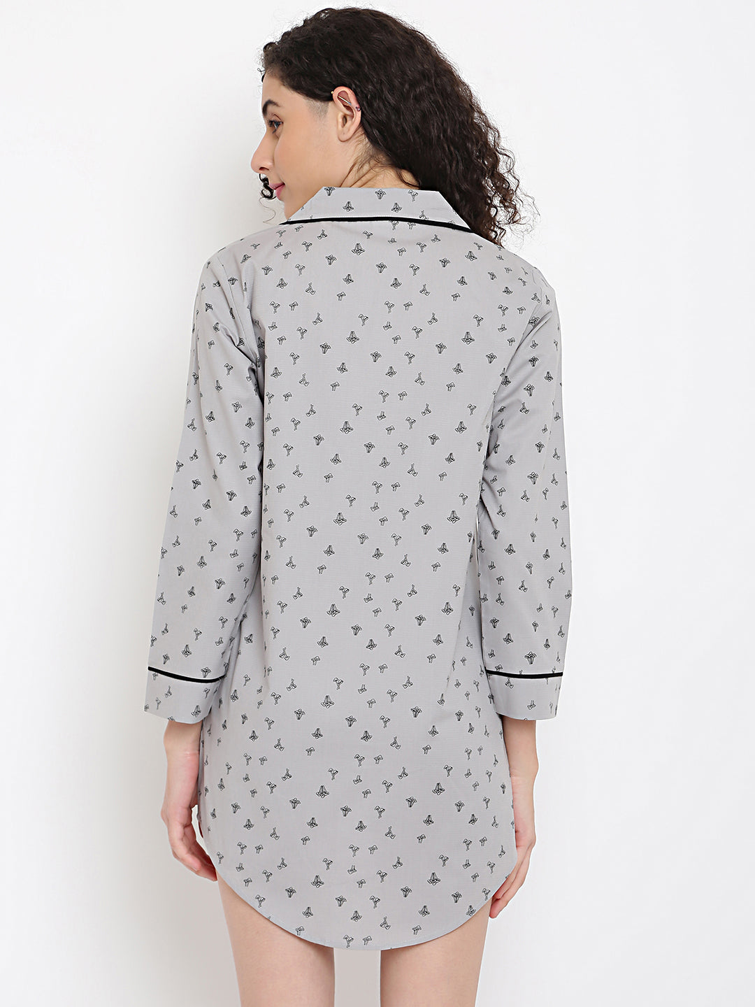 Premium women's sleepwear by La Intimo – soft long shirt in a single pack, perfect for comfort and relaxation.