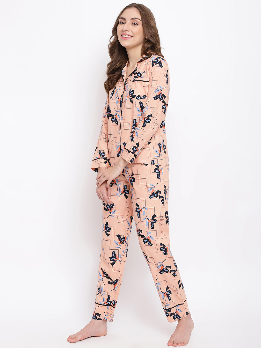 Premium women's sleepwear by La Intimo, featuring a stylish shirt and pyjama set in a single pack.