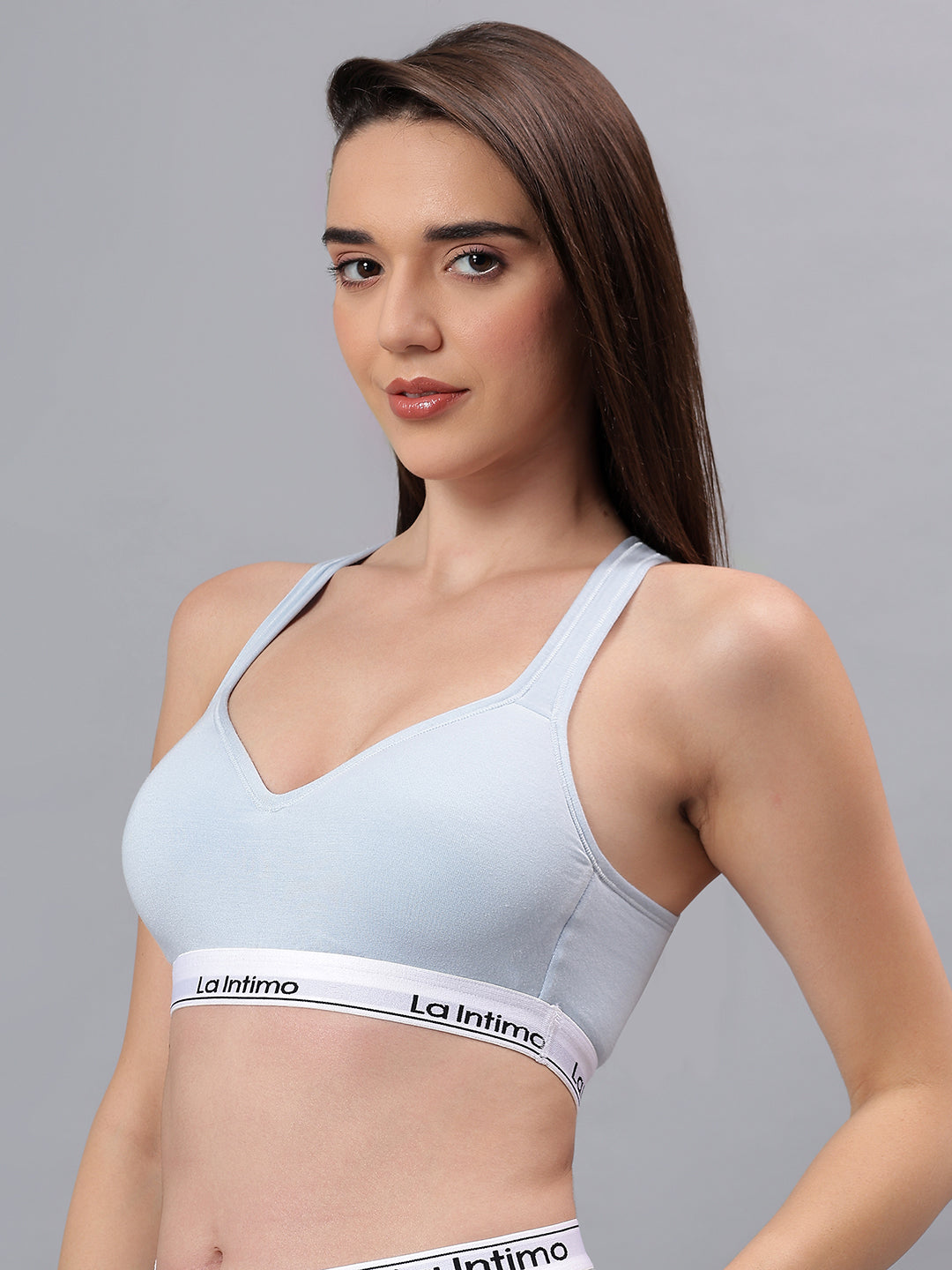 Luxury women's sports bra from La Intimo in a single pack, offering superior comfort, support, and style.