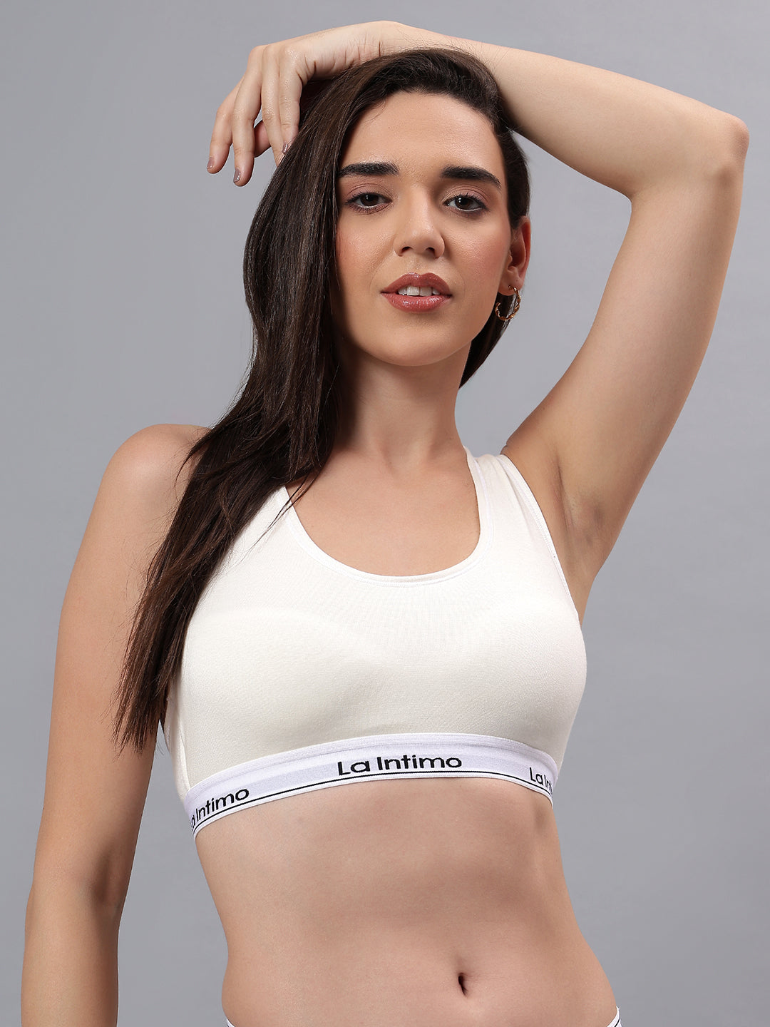 Luxury women's sports bra from La Intimo in a single pack, offering ultimate comfort and support.