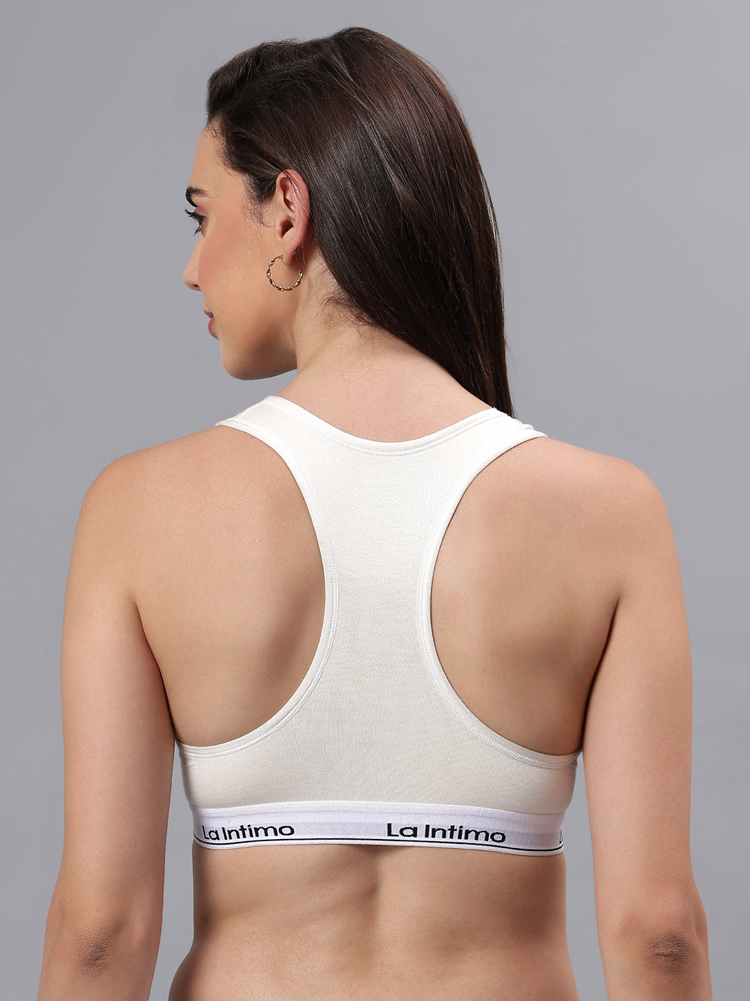 Luxury women's sports bra from La Intimo in a single pack, offering ultimate comfort and support.