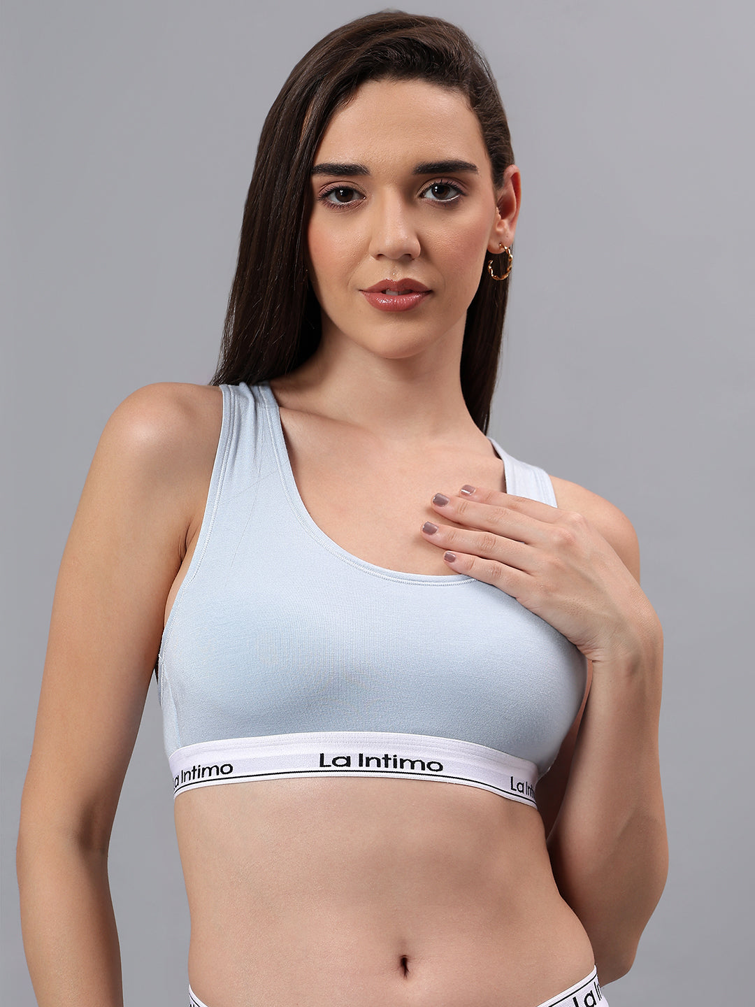 Luxury women's sports bra from La Intimo in a single pack, offering ultimate comfort and support.