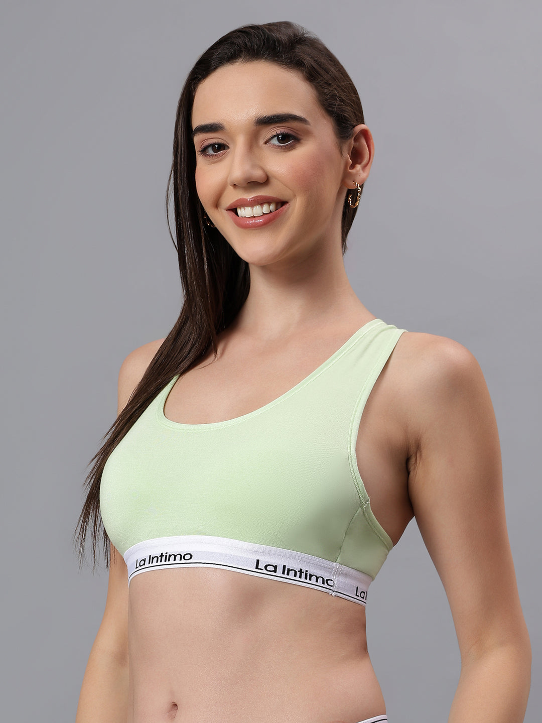 Luxury women's sports bra from La Intimo in a single pack, offering ultimate comfort and support.