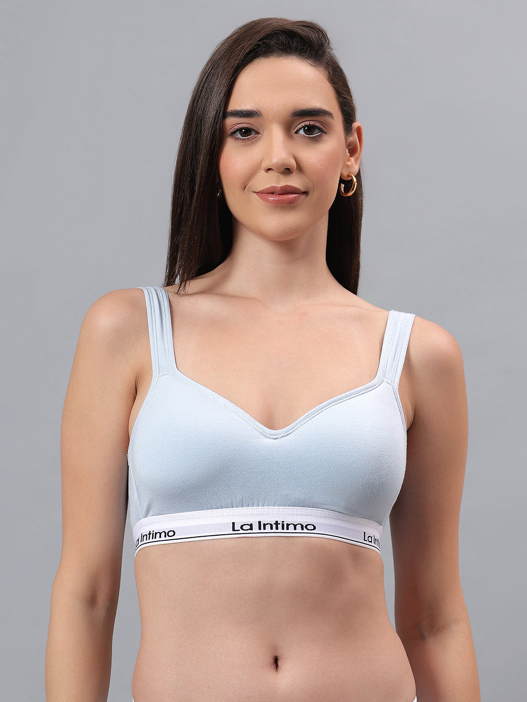 Luxury women's T-shirt bra from La Intimo in a single pack, offering comfort, support, and a seamless fit.