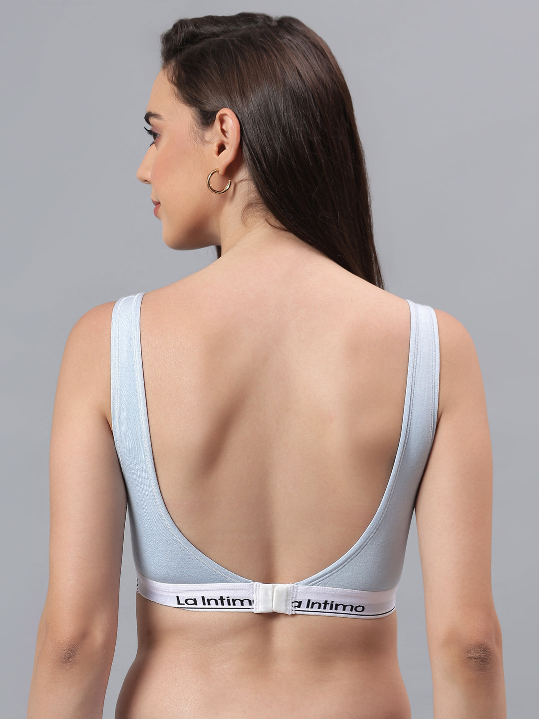 Luxury women's T-shirt bra from La Intimo in a single pack, offering comfort, support, and a seamless fit.