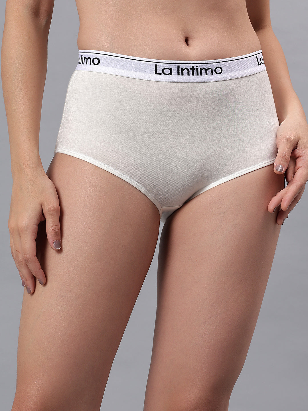 Luxury women’s full brief panty in single pack from La Intimo, designed for comfort, style, and a perfect fit.