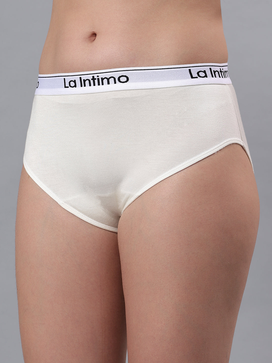 Luxury women’s hipster panty in single pack from La Intimo, designed for comfort, style, and a smooth fit.