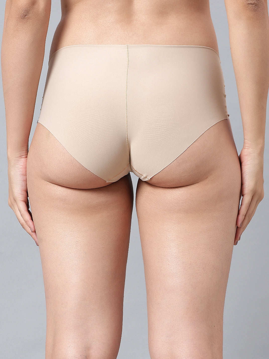 Luxury women’s semi-seamless hipster panty in single pack from La Intimo, designed for a comfortable and smooth fit.