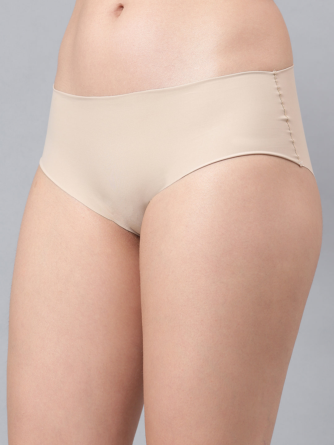 Luxury women’s semi-seamless hipster panty in single pack from La Intimo, designed for a comfortable and smooth fit.