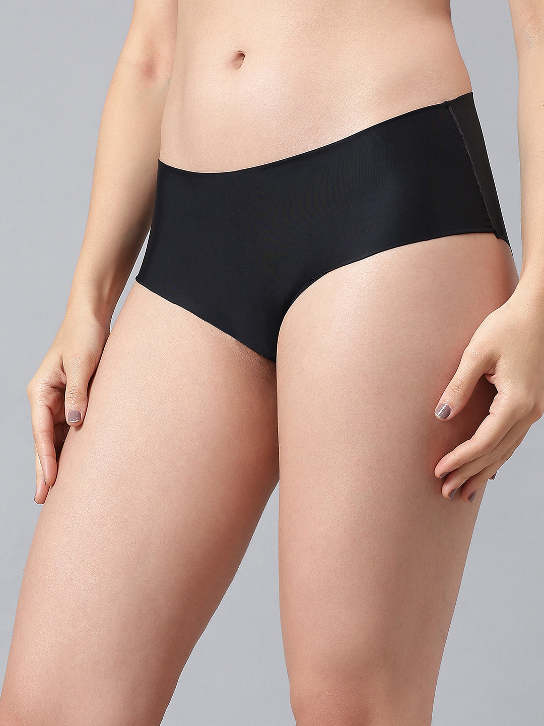 Luxury women’s semi-seamless hipster panty in single pack from La Intimo, designed for a comfortable and smooth fit.