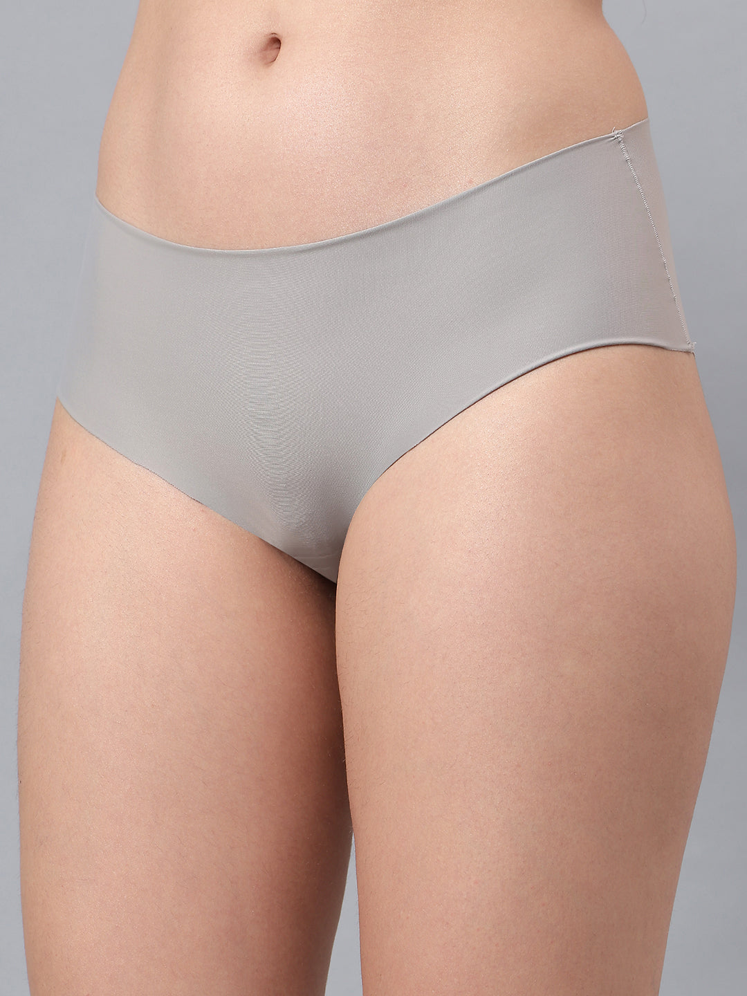 Luxury women’s semi-seamless hipster panty in single pack from La Intimo, designed for a comfortable and smooth fit.