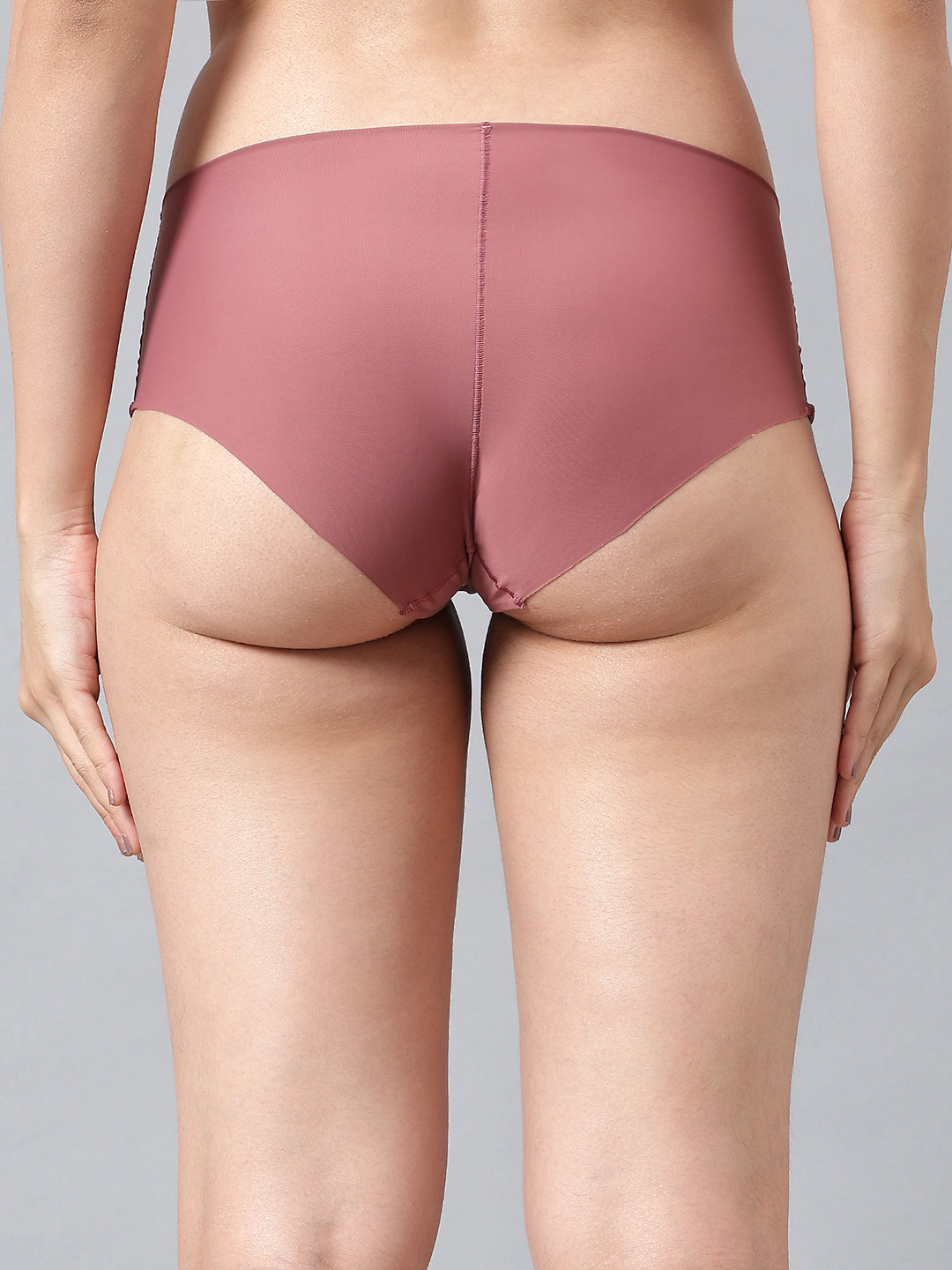 Luxury women’s semi-seamless hipster panty in single pack from La Intimo, designed for a comfortable and smooth fit.