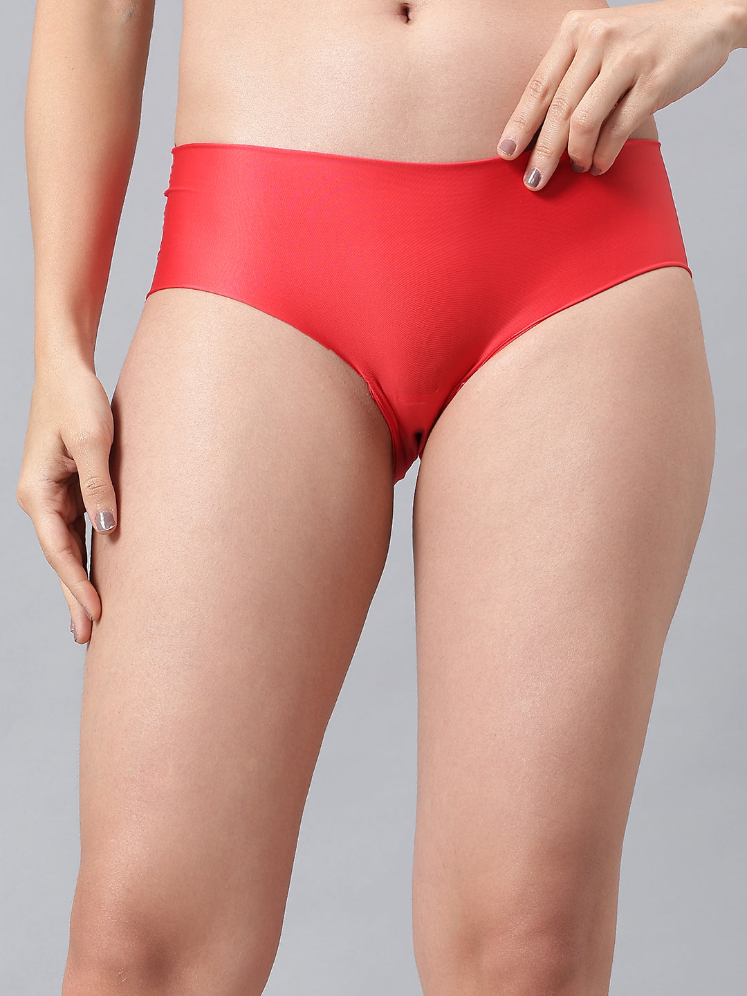 Luxury women’s semi-seamless hipster panty in single pack from La Intimo, designed for a comfortable and smooth fit.