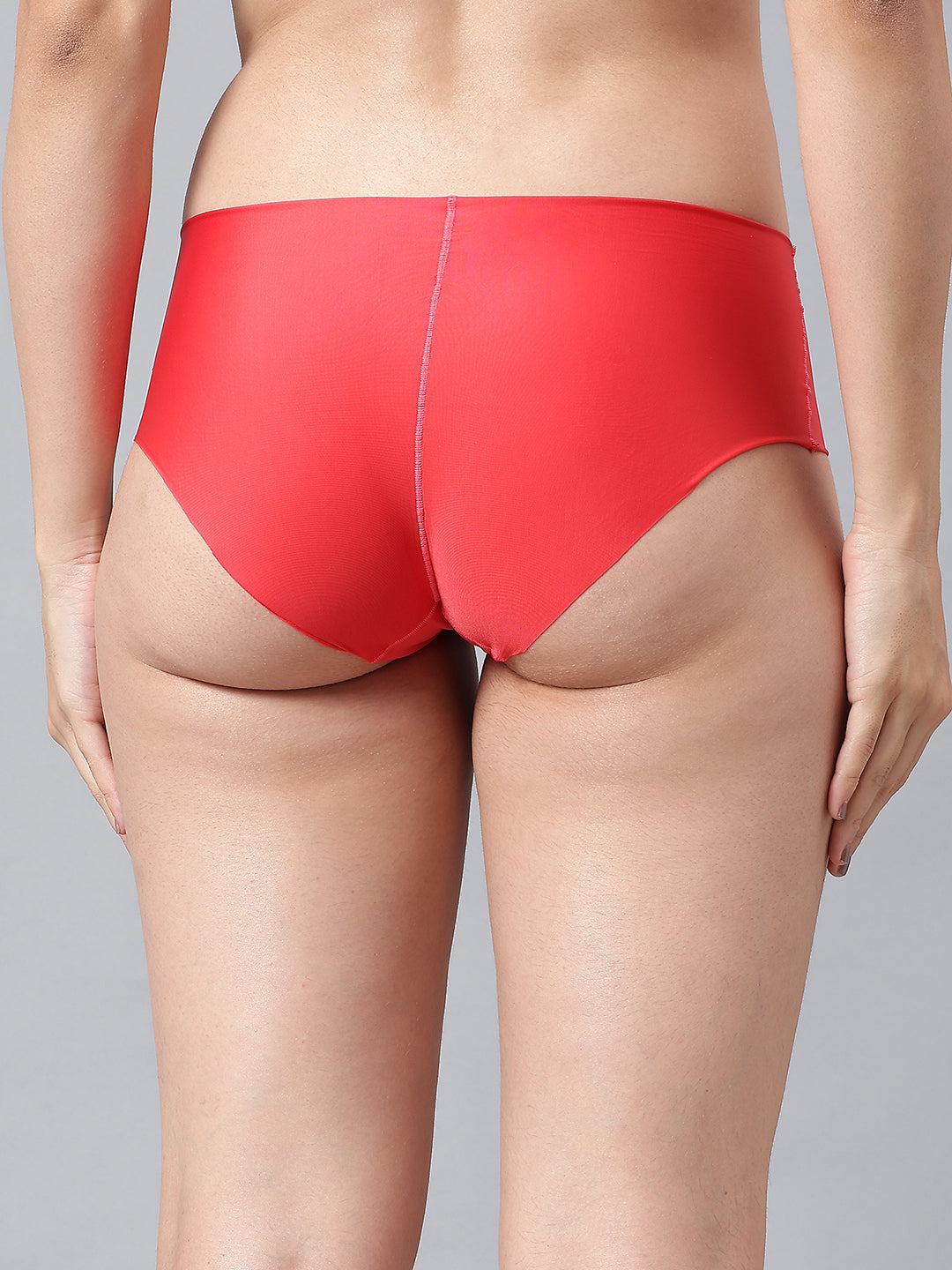 Luxury women’s semi-seamless hipster panty in single pack from La Intimo, designed for a comfortable and smooth fit.