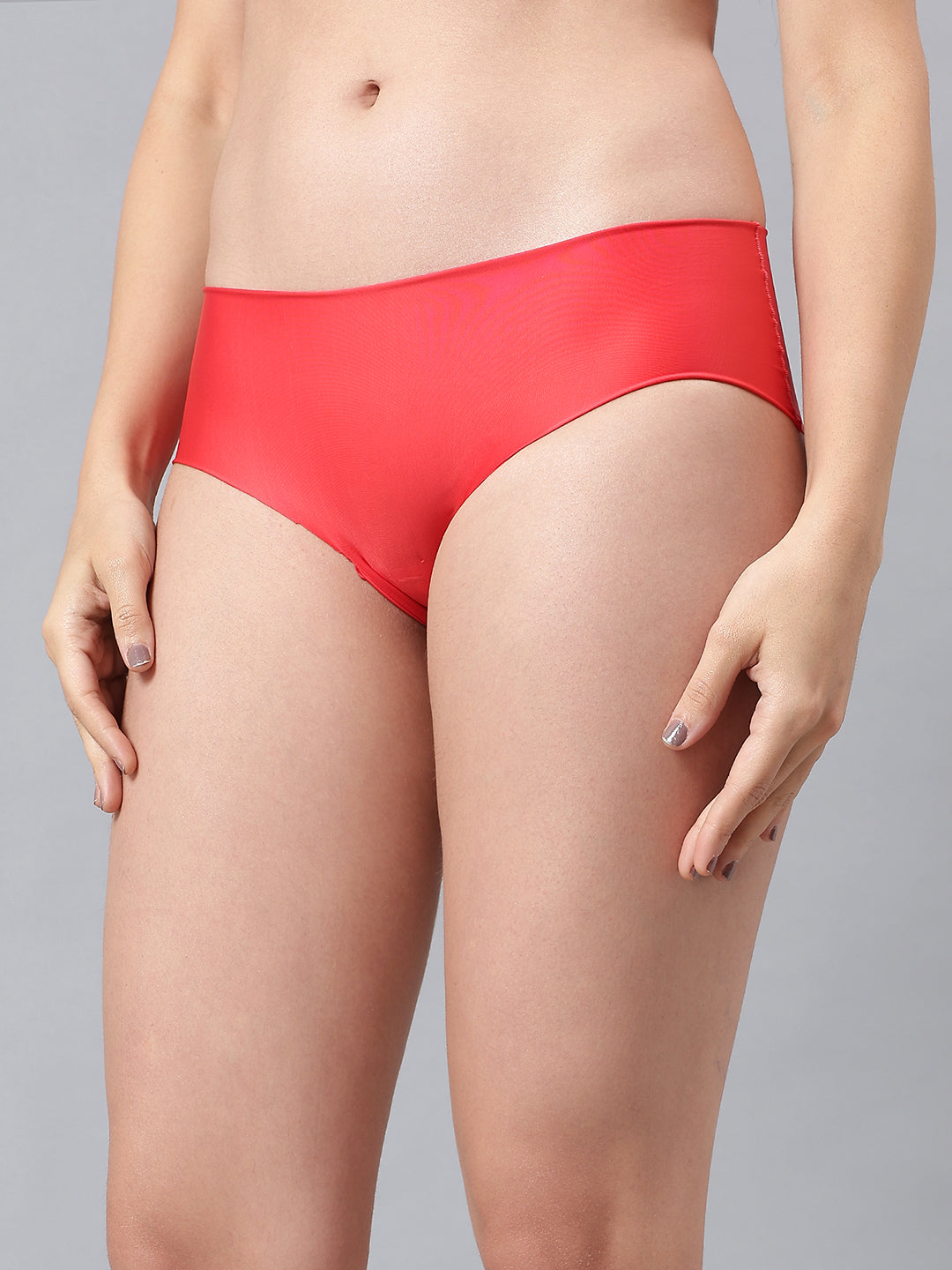 Luxury women’s semi-seamless hipster panty in single pack from La Intimo, designed for a comfortable and smooth fit.