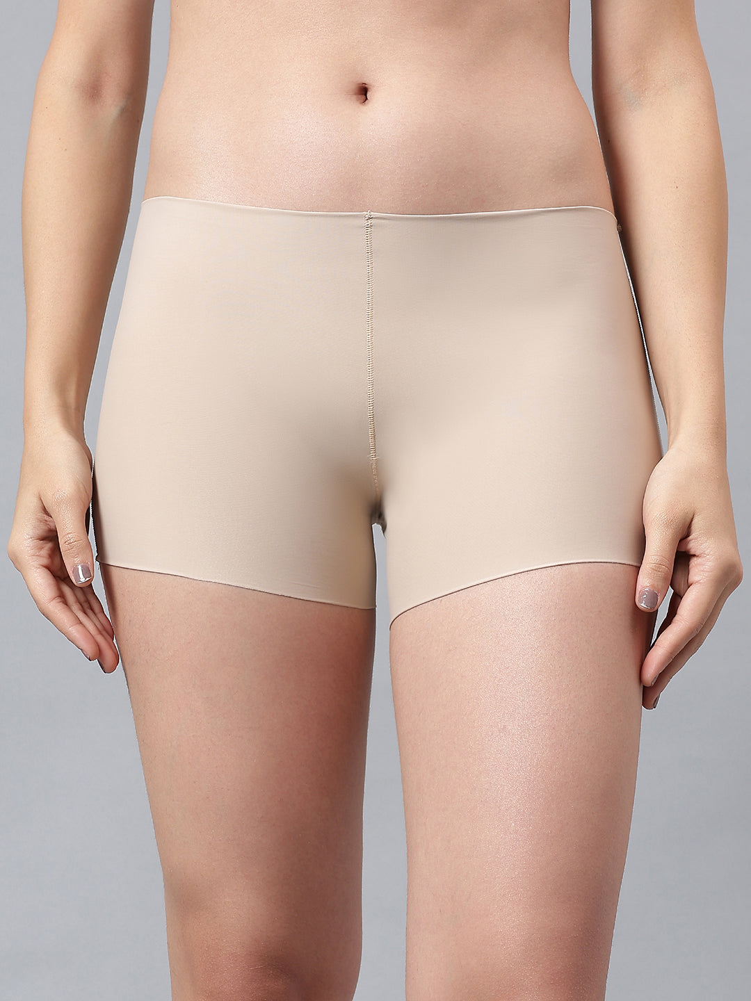 Luxury women’s semi-seamless panty and trunks in single pack from La Intimo, designed for comfort and smooth fit.