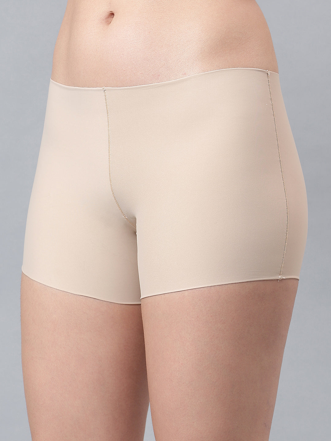 Luxury women’s semi-seamless panty and trunks in single pack from La Intimo, designed for comfort and smooth fit.