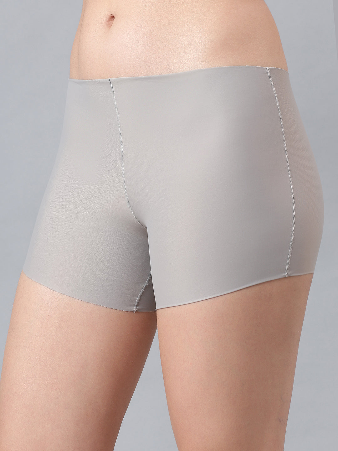 Luxury women’s semi-seamless panty and trunks in single pack from La Intimo, designed for comfort and smooth fit.