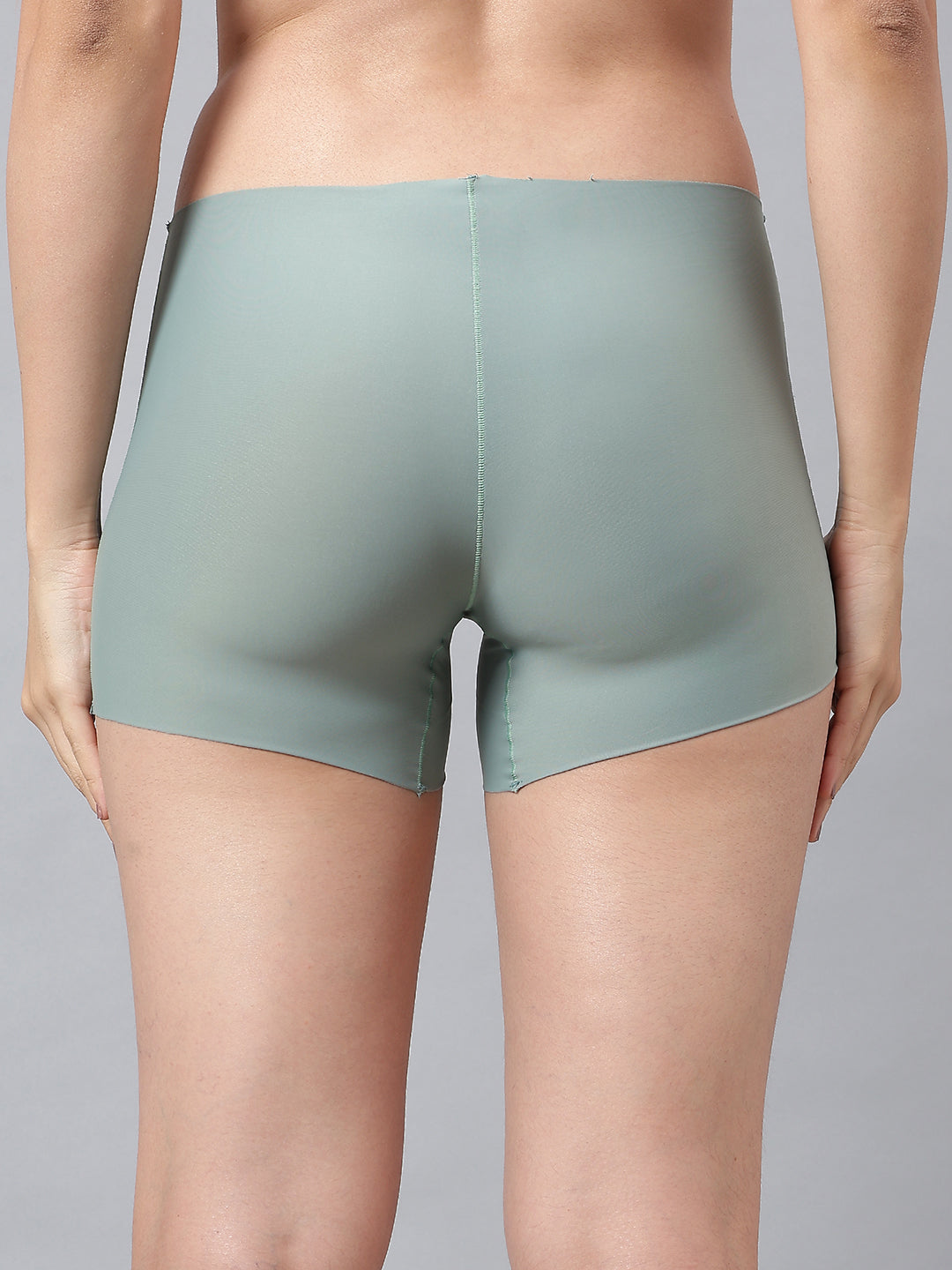 Luxury women’s semi-seamless panty and trunks in single pack from La Intimo, designed for comfort and smooth fit.