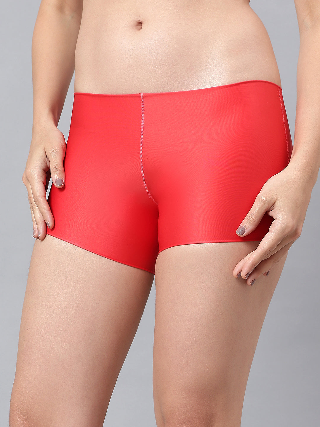 Luxury women’s semi-seamless panty and trunks in single pack from La Intimo, designed for comfort and smooth fit.