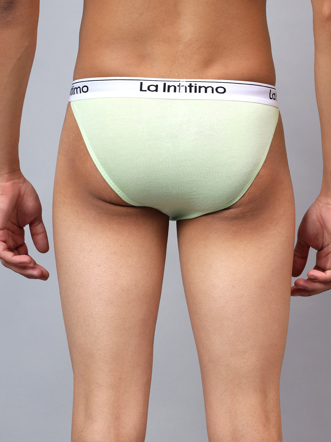 La Intimo men's luxury briefs, available in single packs for a smooth, comfortable fit and stylish design.