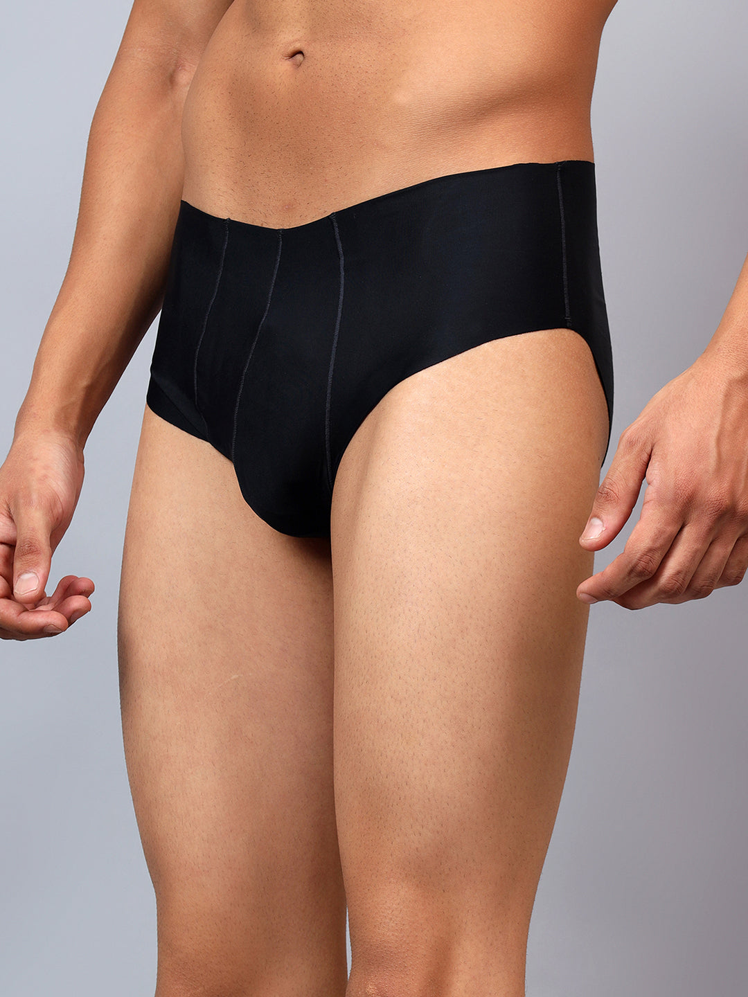 La Intimo men's luxury semi-seamless briefs, available in single packs for a smooth, comfortable fit and modern design.