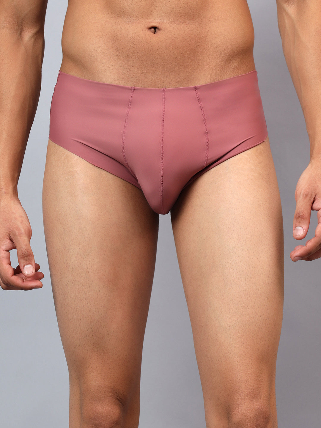 La Intimo men's luxury semi-seamless briefs, available in single packs for a smooth, comfortable fit and modern design.