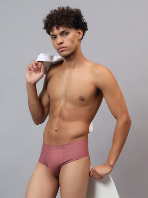 La Intimo men's luxury semi-seamless briefs, available in single packs for a smooth, comfortable fit and modern design.