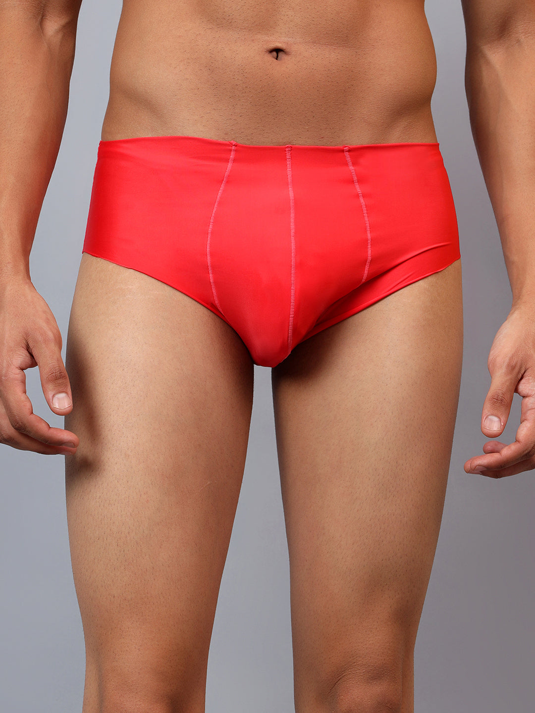 La Intimo men's luxury semi-seamless briefs, available in single packs for a smooth, comfortable fit and modern design.