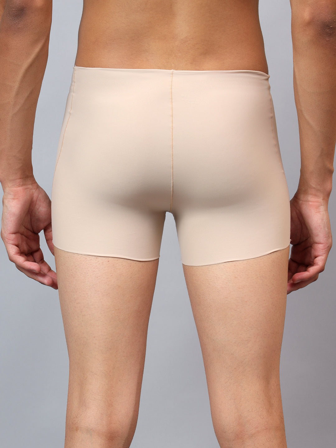 La Intimo men's luxury semi-seamless trunks, available in single packs for a smooth, comfortable fit and modern style.