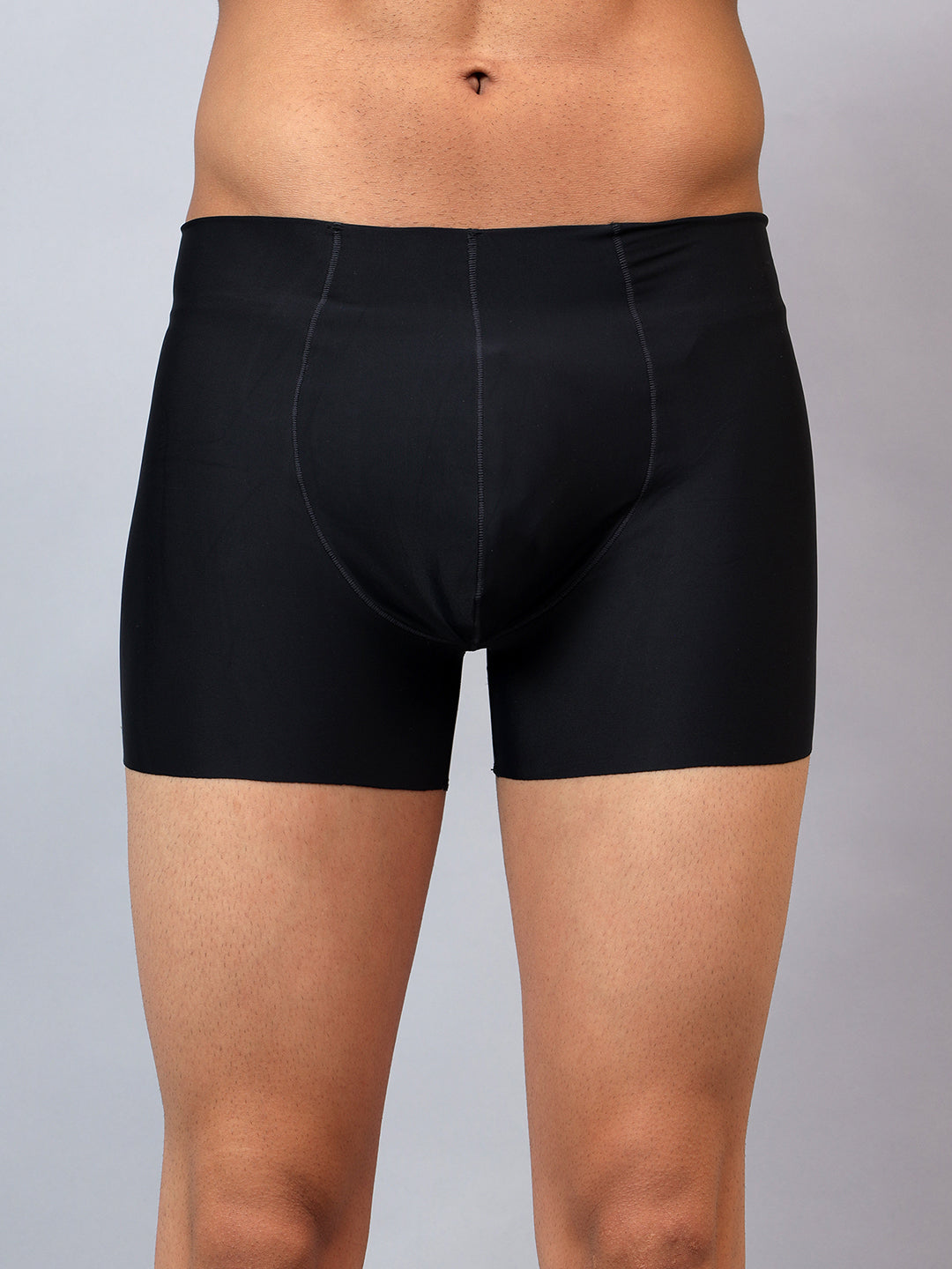 La Intimo men's luxury semi-seamless trunks, available in single packs for a smooth, comfortable fit and modern style.