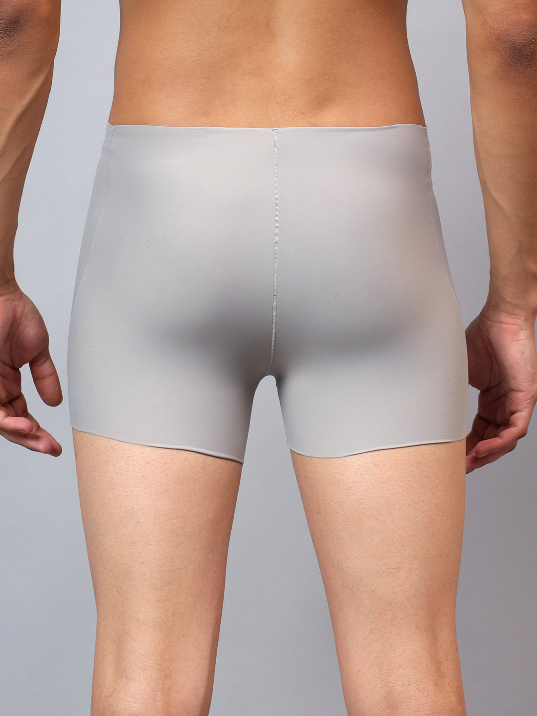 La Intimo men's luxury semi-seamless trunks, available in single packs for a smooth, comfortable fit and modern style.