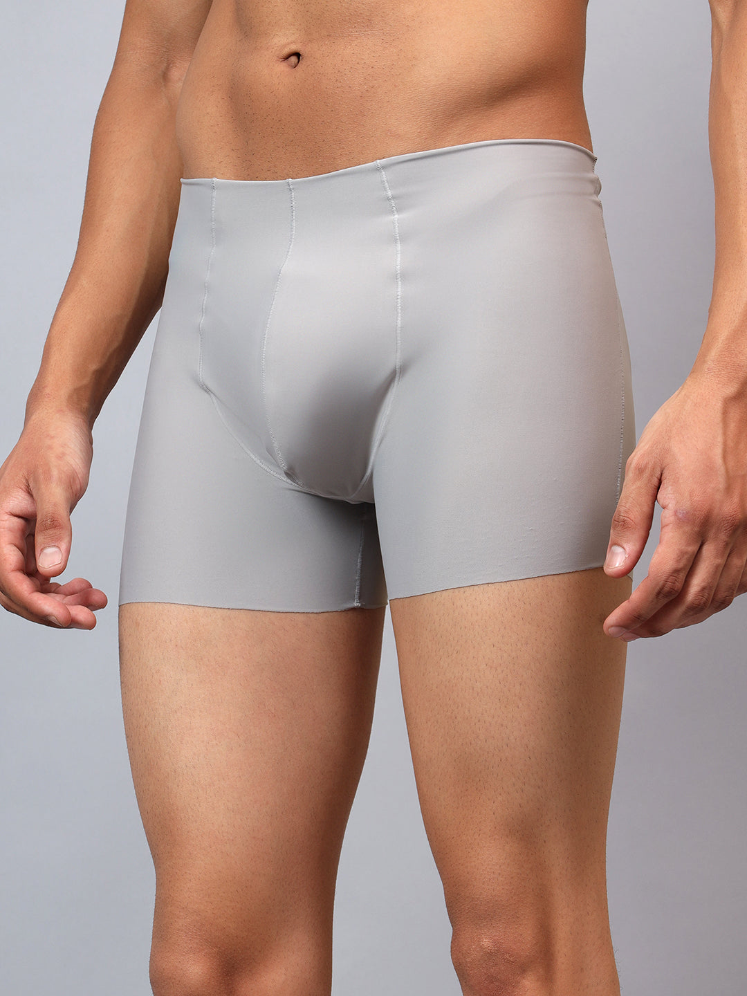 La Intimo men's luxury semi-seamless trunks, available in single packs for a smooth, comfortable fit and modern style.