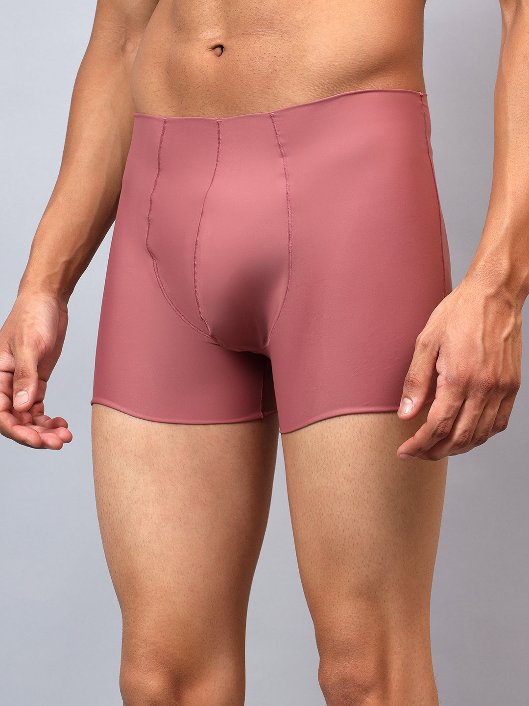 La Intimo men's luxury semi-seamless trunks, available in single packs for a smooth, comfortable fit and modern style.