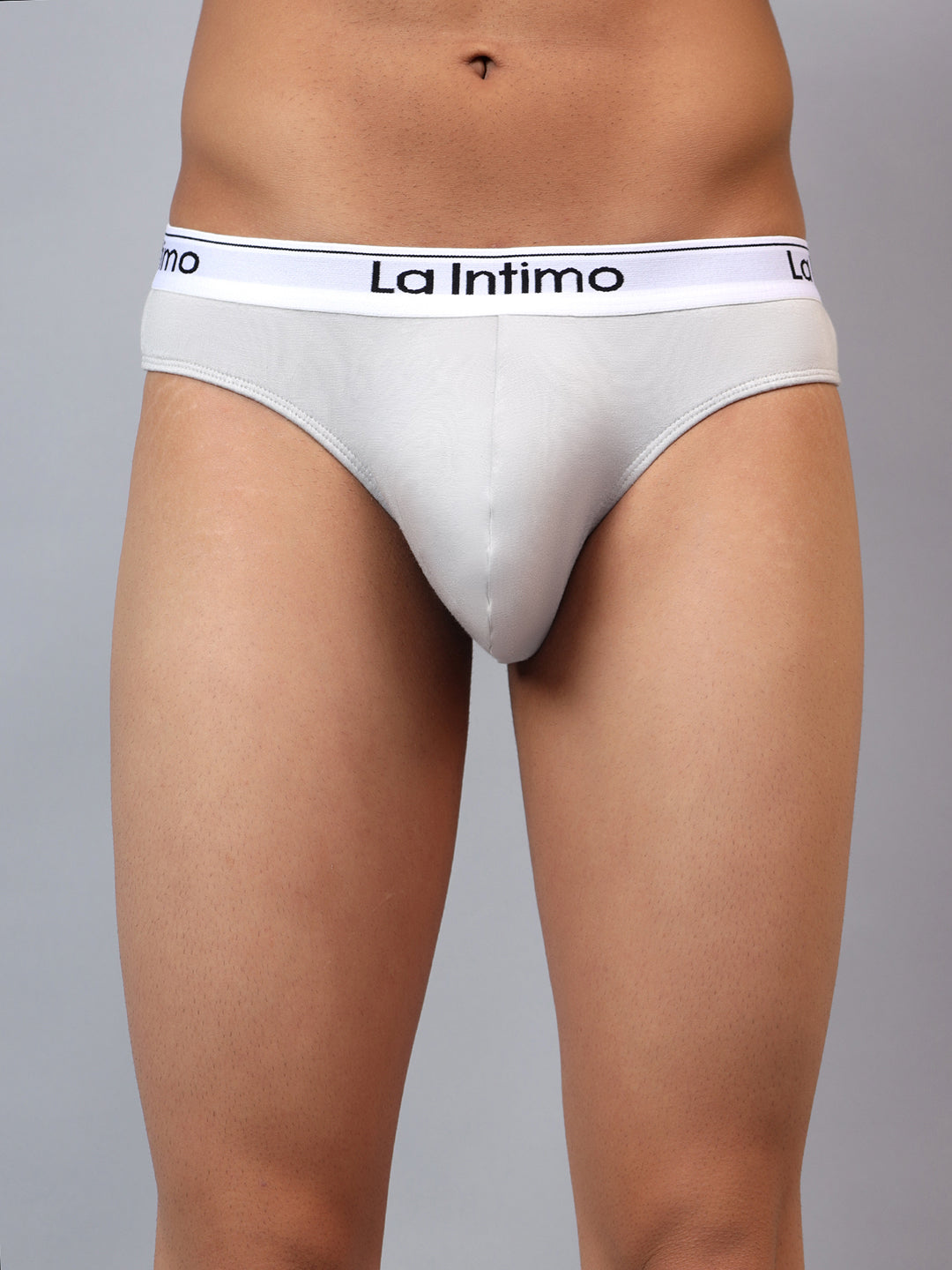 Luxury men's thongs from La Intimo in a single pack, offering comfort, style, and a perfect fit.