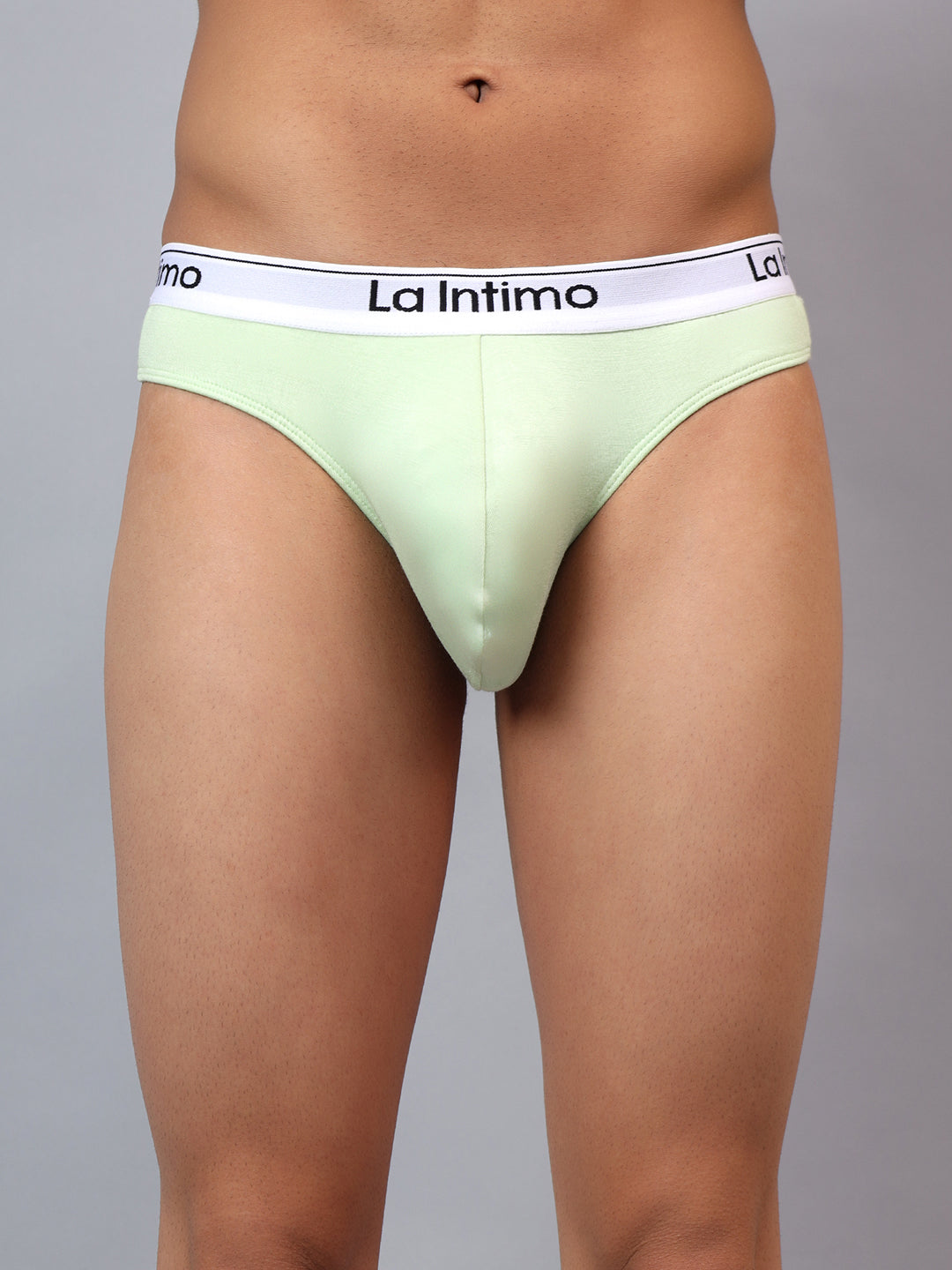 Luxury men's thongs from La Intimo in a single pack, offering comfort, style, and a perfect fit.