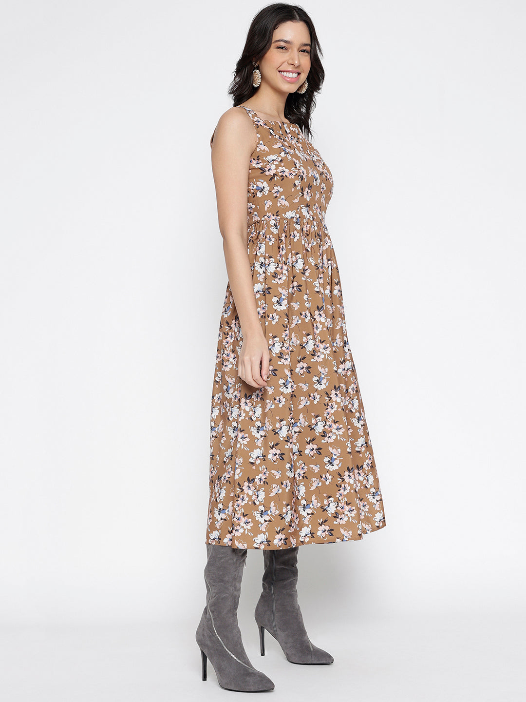 Women's midi dress by Mausiiqui, combining style and comfort in a single pack.