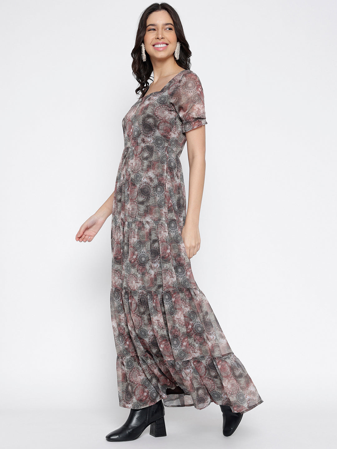 Women's maxi dress by Mausiiqui, designed for style and comfort in a single pack.