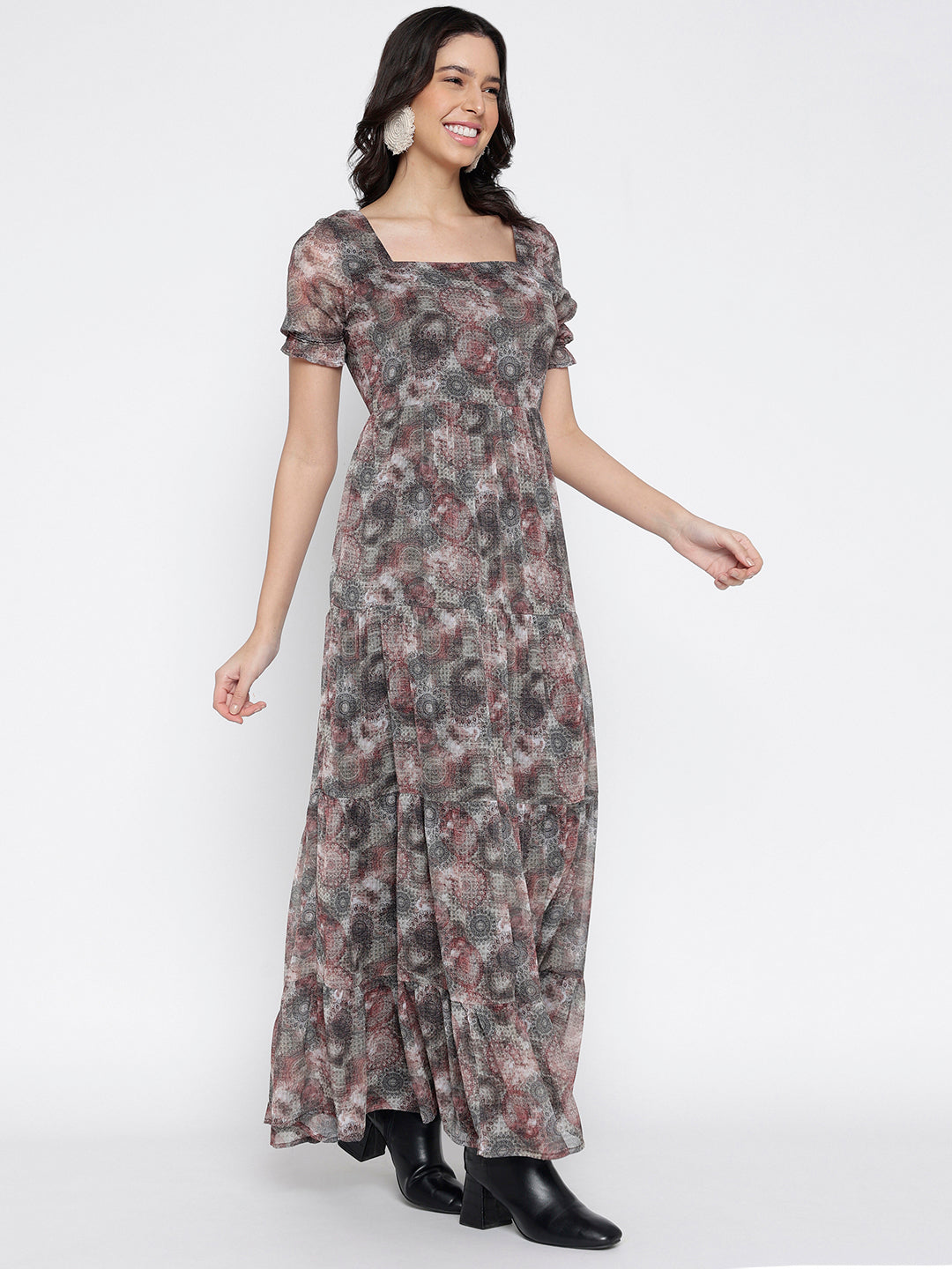 Women's maxi dress by Mausiiqui, designed for style and comfort in a single pack.