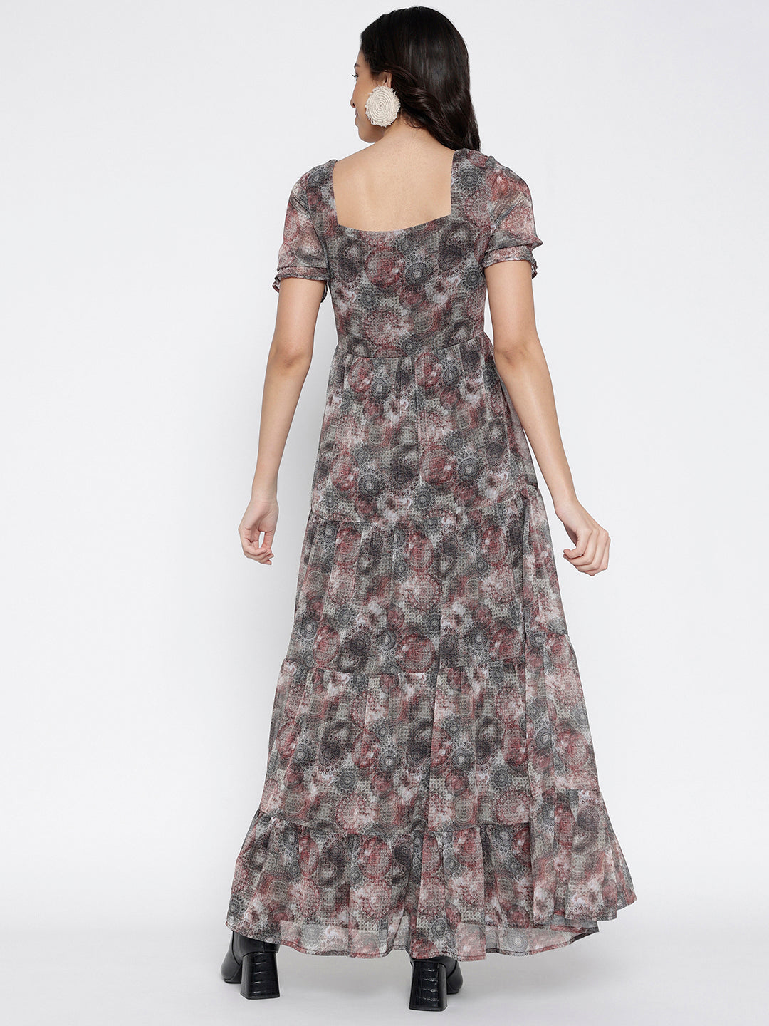 Women's maxi dress by Mausiiqui, designed for style and comfort in a single pack.