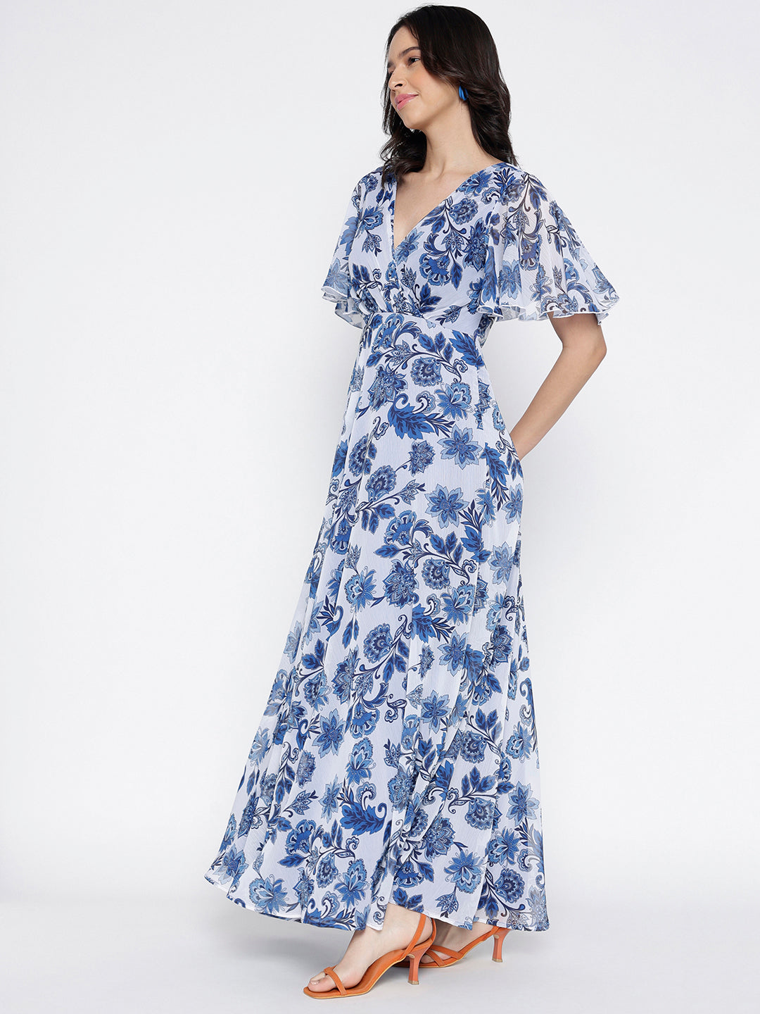 Women's maxi dress by Mausiiqui, combining elegance and comfort in a single pack.