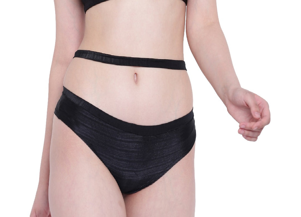 Buy Black Panties for Women by LA INTIMO Online